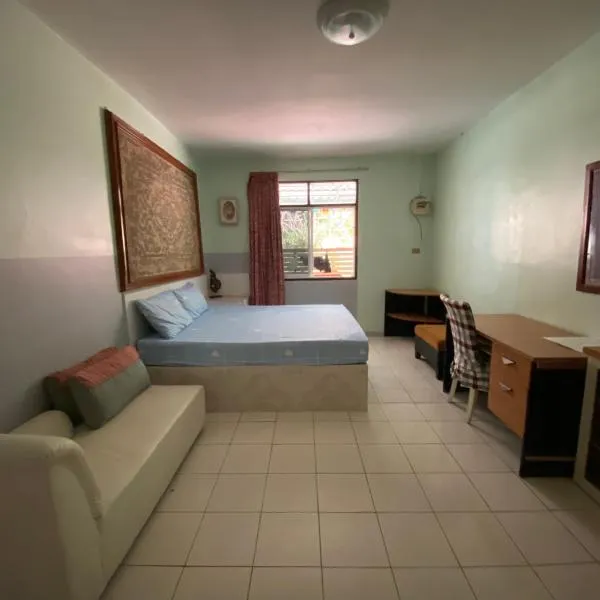 Nan Inn Bungalow, hotel v destinaci Karon pláž