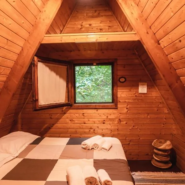 Matilde's Chalet Etna Nature House、ニコロージのホテル