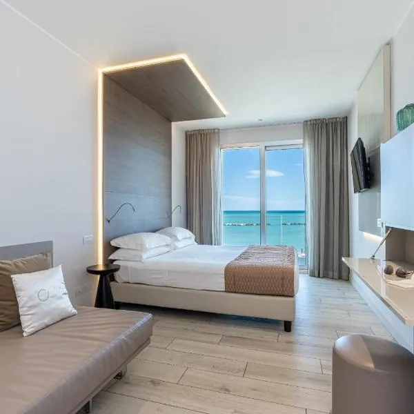 Hotel Savini, hotel en Bellaria-Igea Marina
