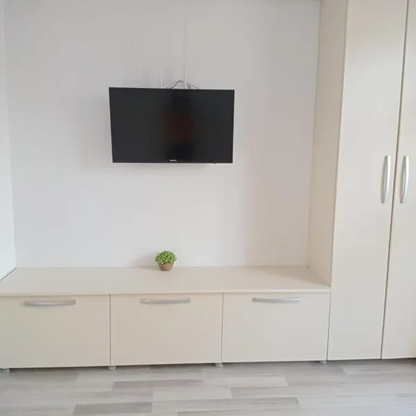 Criss Apartament, hótel í Ionăşeni