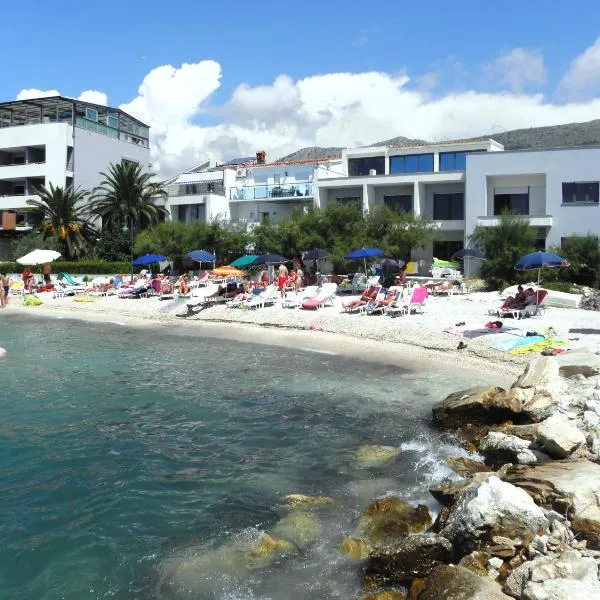 Beach Guesthouse Mediteran: Podstrana şehrinde bir otel