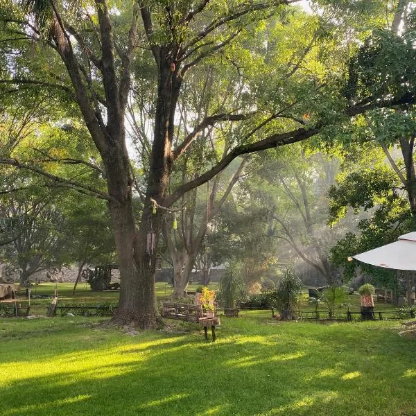 Magnolias Jardin & Boutique Suites, hotel em San Isidro de los López