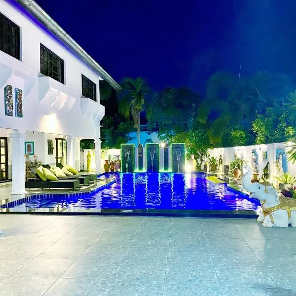 Wan Wan พูลวิลล่า พัทยา, hotel v destinaci Nong Prue