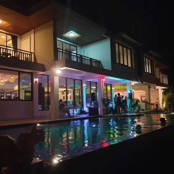 Baan Ampai Beach Hotel, hotel in Ko Mat Sum