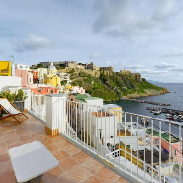 TORRETTA CORRICELLA- Punta Pizzaco, hotel a Procida