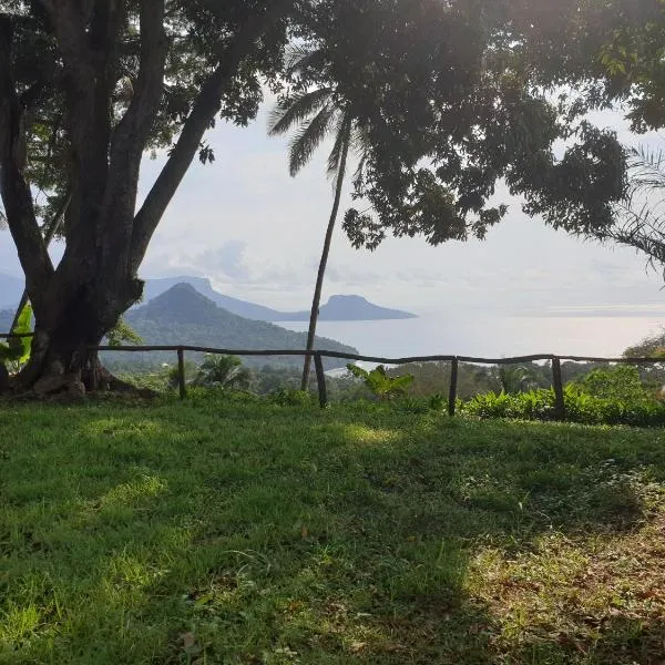 World's View Wild Camping Salaszoi, Principe Island, hotel in Santa Joaquina