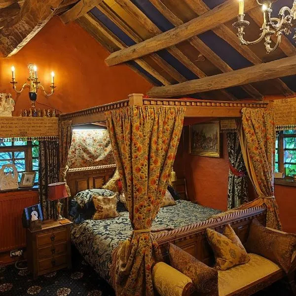 Wizards Thatch Luxury Suites、オールダリー・エッジのホテル