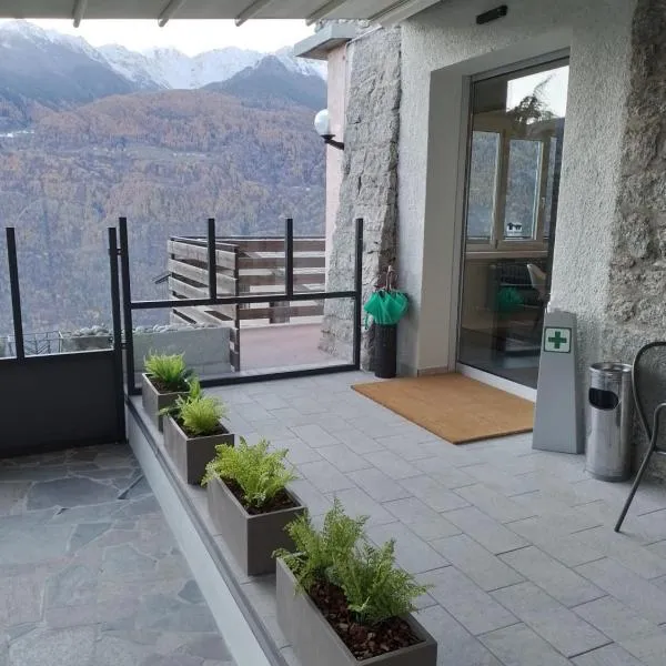 Hotel Ristorante Miravalle, hotel em Teglio