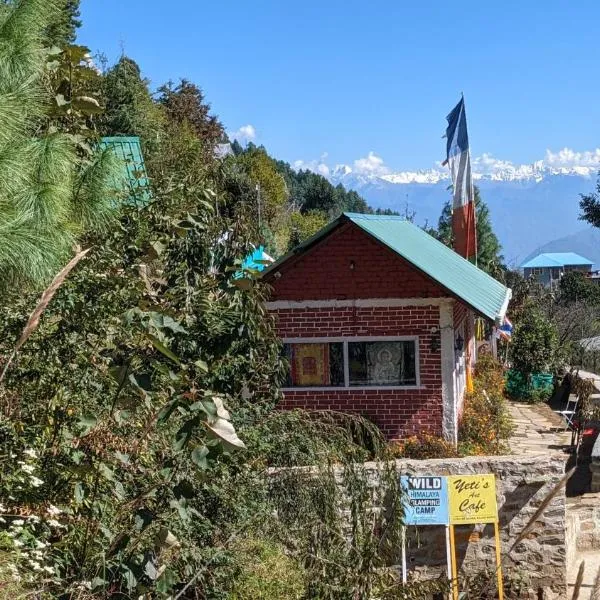 Wild Himalaya Glamping Camp, hotel in Delath