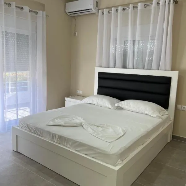 Harmony Apartments, hotel in Sarandë