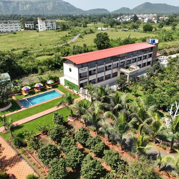 Raaj Resort, hotell i Panvel