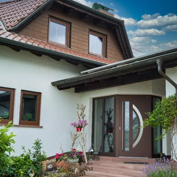 Schmidt`s Eppelborner Ferienwohnung, khách sạn ở Eppelborn