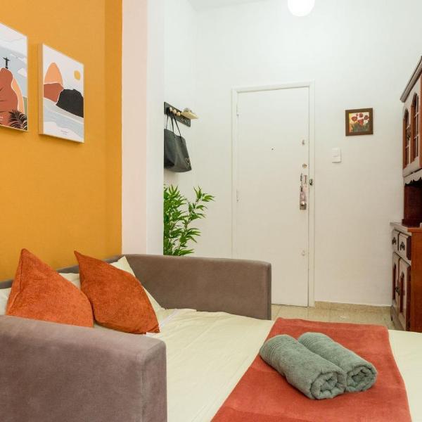 Conforto e relax, caminhando para a Praia de Copacabana, Quarto e Sala, completo, com wi fi, cozinha, ar condicionado - Foto 3