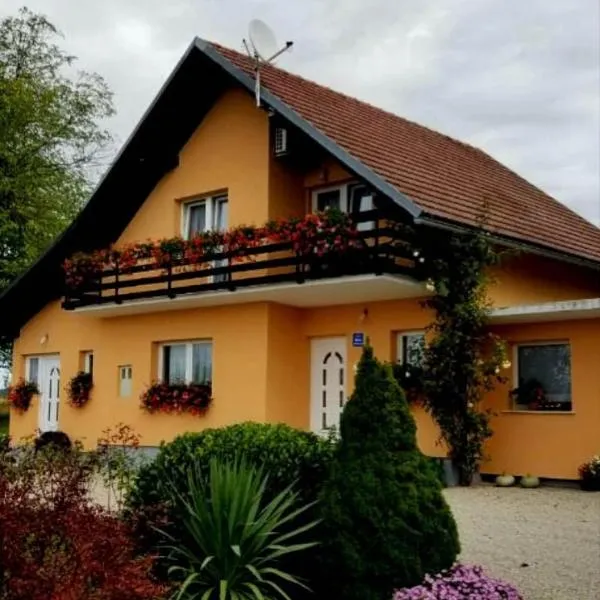 House Jelena&Marija, hótel í Rakovica