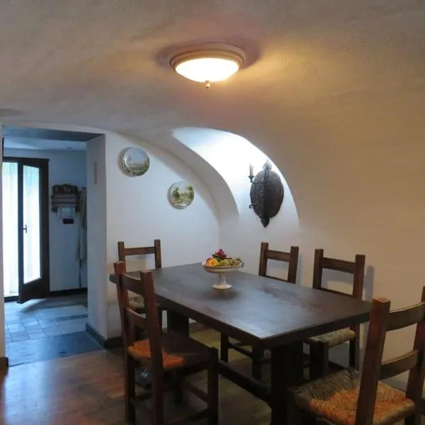 Casa a Verdeggia, hotel en Triora