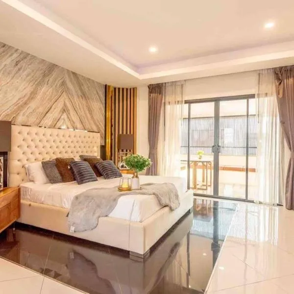 3BD Pool Villa Pattaya with sauna - Exquisite Pool Villa B, hotel v destinaci Nong Prue