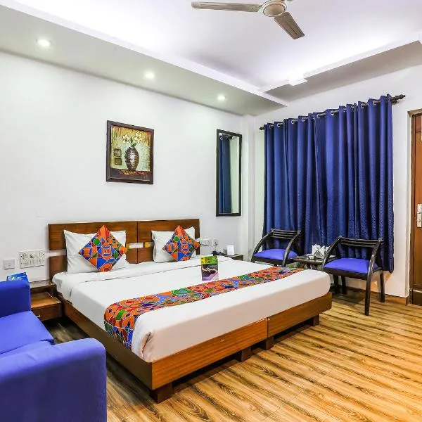 FabHotel The Residency DLF Galleria, hotel in Gurgaon