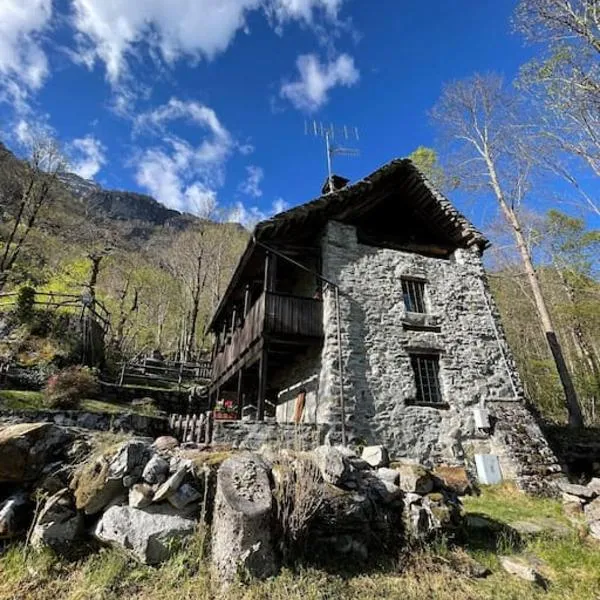 Chalet Baita Magugnaga, hotel v destinaci Ceppo Morelli