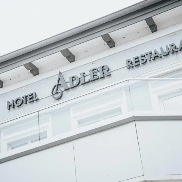 Hotel & Gastro Adler GmbH, hotel di Breitenburg