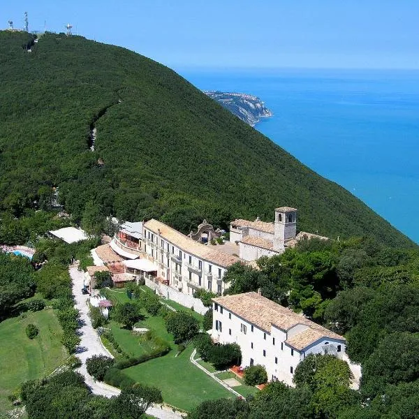 Hotel Monteconero, hotel em Sirolo