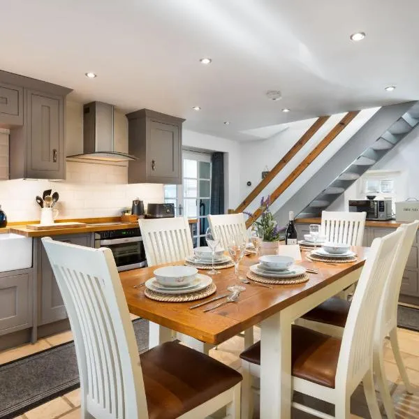 Pinewood Cottage - Newby Bridge, hotel em Lake Side