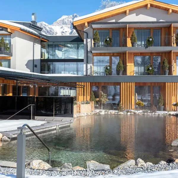 Wellness und Brunch Hotel MorgenZeit beheizter Naturteich Genuss Frühstück bis 13 Uhr Hochkönig Sommercard, hotel di Maria Alm am Steinernen Meer
