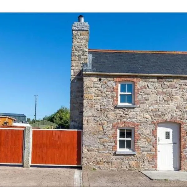 2 Bed Sandstone Residence, hotel in Newport
