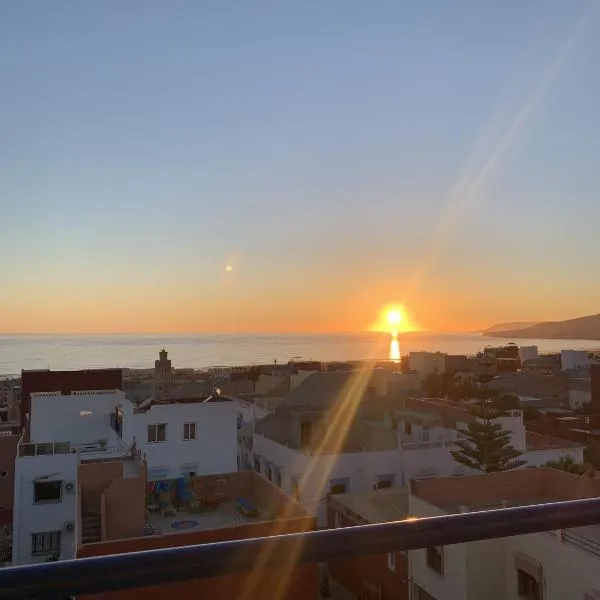 Agachill Surf House, hotel in Tamraght Ouzdar
