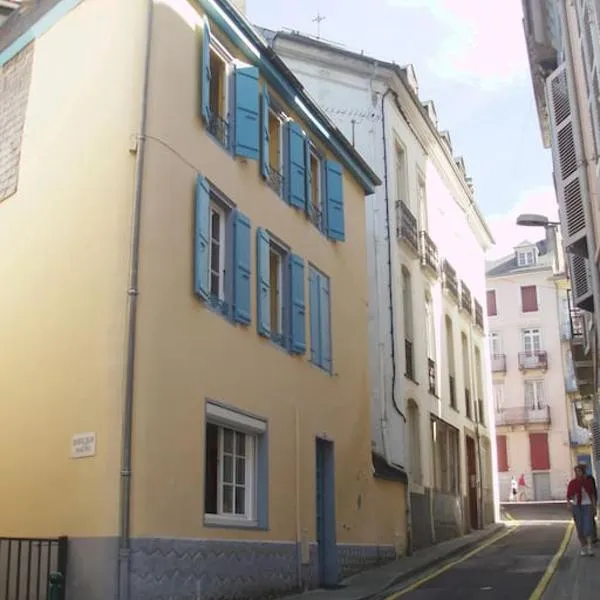 Maison individuelle au Centre du Village 6/8 pers., hotel in Cauterets