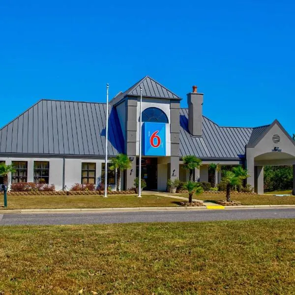 Motel 6 Birmingham, AL - Medical Center - Inverness Hwy 280, hotel v destinaci Birmingham