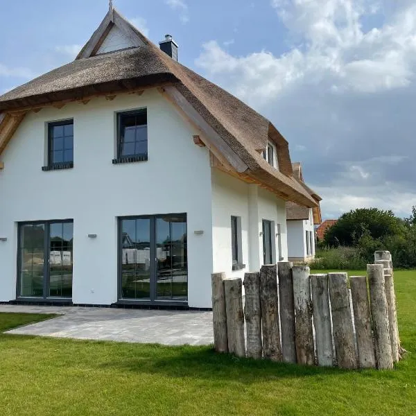 Ferienhaus "Rugard" in Dranske、ドランスケのホテル