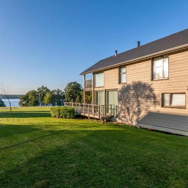 Golden Lakes Village Ardennes, hotell sihtkohas Boussu-lez-Walcourt