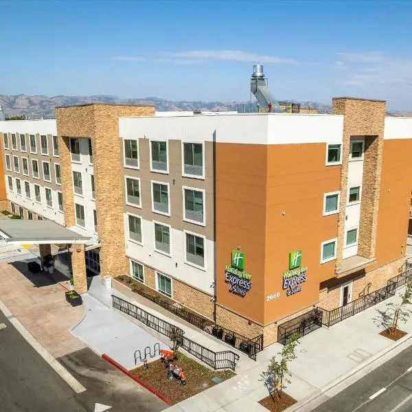 Holiday Inn Express & Suites - San Jose Silicon Valley by IHG, hotelli kohteessa San Jose