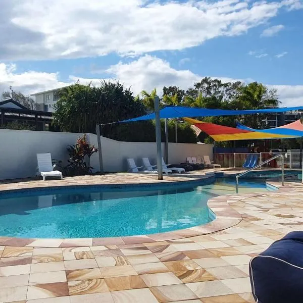 Alex Beach Cabins and Tourist Park, Hotel in Alexandra Headland