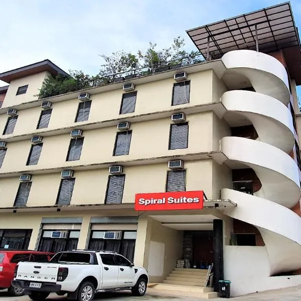 Spiral Suites Hotel, hotel in Amitty Ville