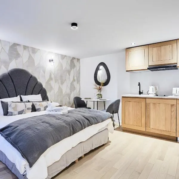 Residence Center of Paris by Studio prestige