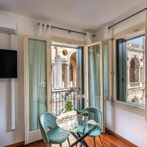 Suite Palladiana, la migliore vista di Vicenza, hotel v destinaci Vicenza