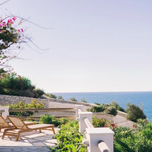 Mikra Bay Vineyard Guesthouses, hotel in Naxos Chora