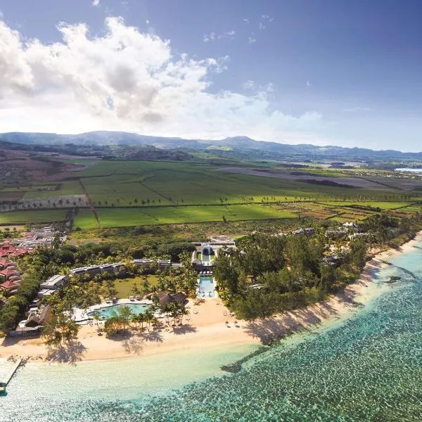 Outrigger Mauritius Beach Resort, מלון בבל אומברה