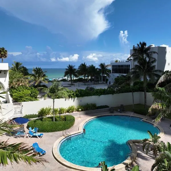 Hollywood Beachfront Condo, Steps to Ocean, Pool & Game Room, hotel in Hollywood