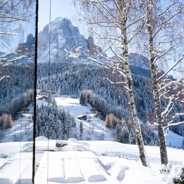 Villa Carolina, hotel in Selva di Val Gardena