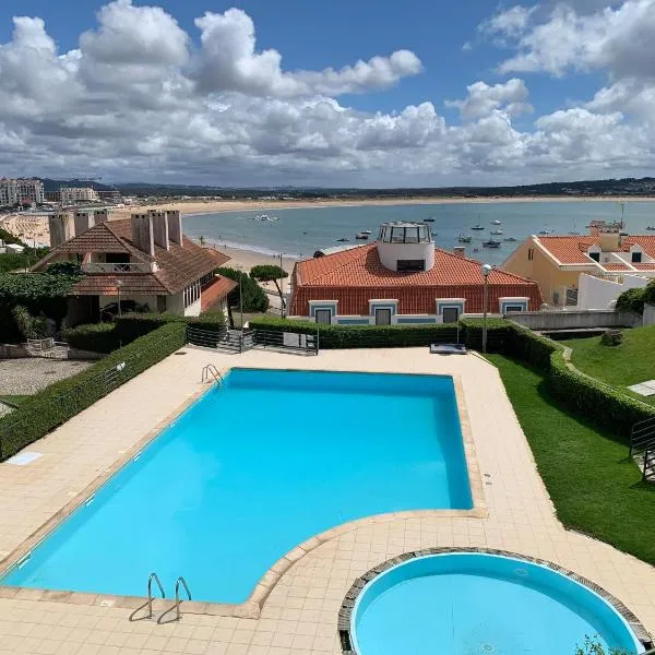 São Martinho do Porto में, होटल Casa na onda Sonho da Baia-Amazing sea view