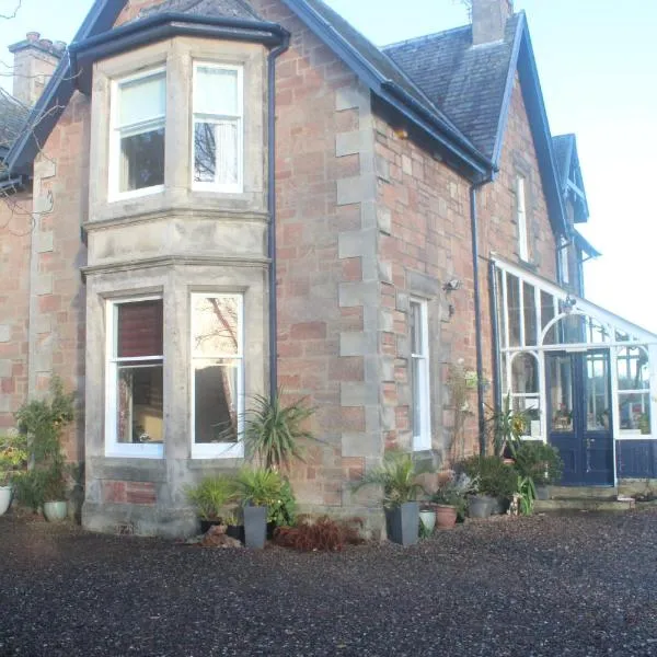 Trafford Bank Guest House, hotel di South Kessock