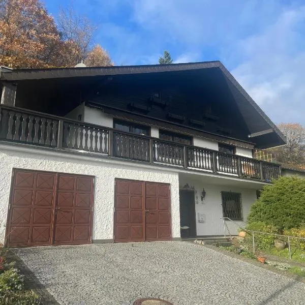 Ferienhaus Eifelblick – hotel w mieście Feusdorf