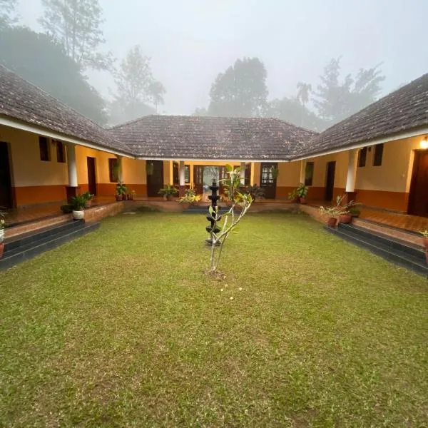 3 Hills Hostel, hotel di Wayanad