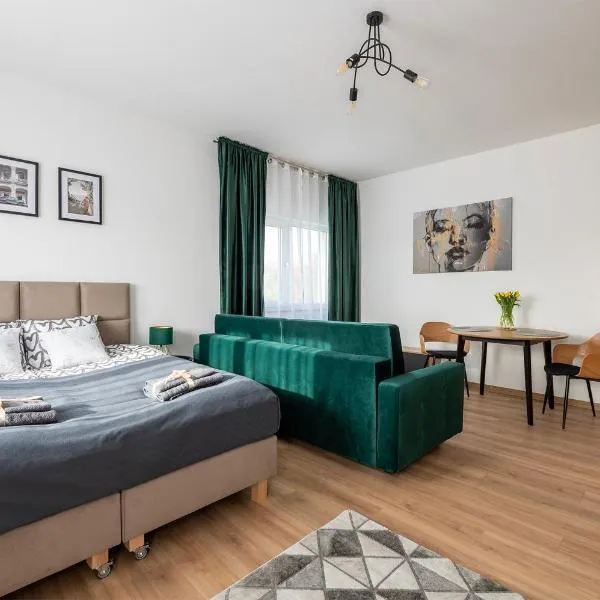 Apartamenty RIO Skarbimierz-Osiedle, מלון בבז'ג