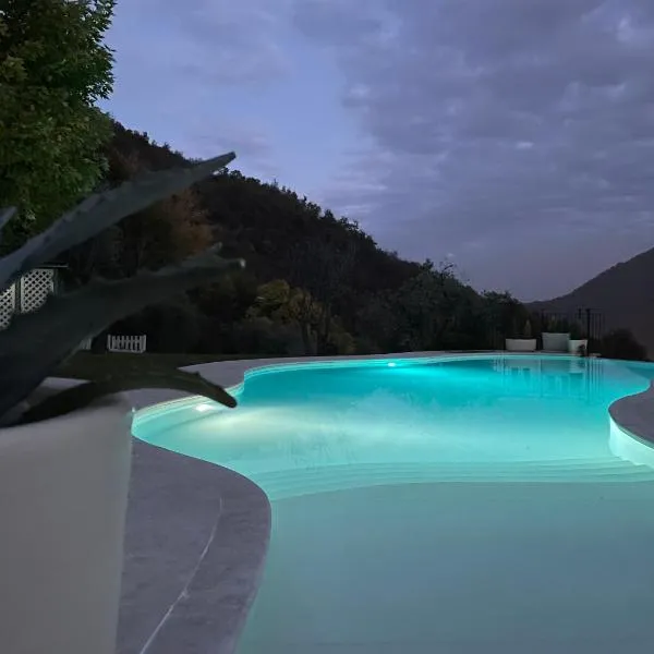 CHALET VELA Natura e Relax, отель в городе Гавардо