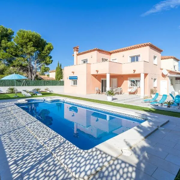 Las Palmeras, hotel v destinaci Tarragona