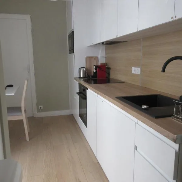 Bourg-la-Reine : joli appartement de 20 m², hotel v destinácii Bourg-la-Reine