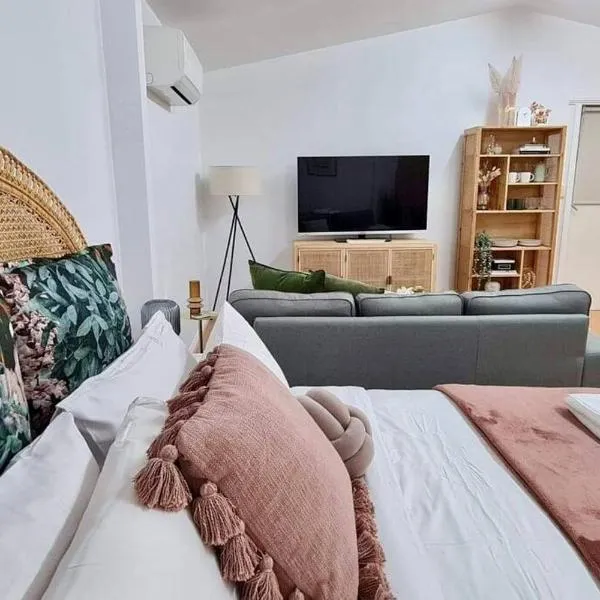 • Cottage 1851 • Boutique in Brown Hill, hotel v destinaci Gong Gong